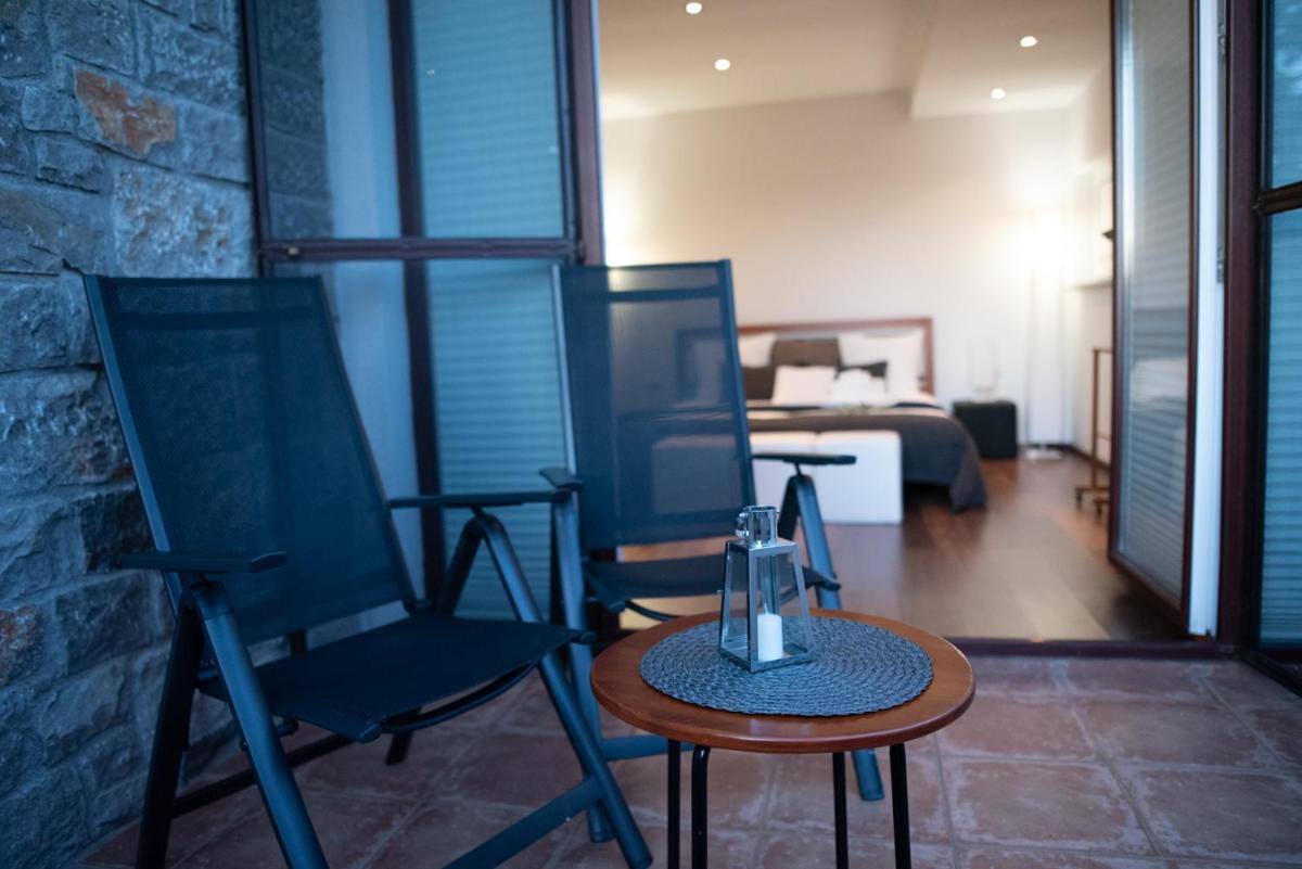 Castle House Rooms, Swimming Pool & Sauna & Tennis Court & Wine Cellar Sežana Exterior foto