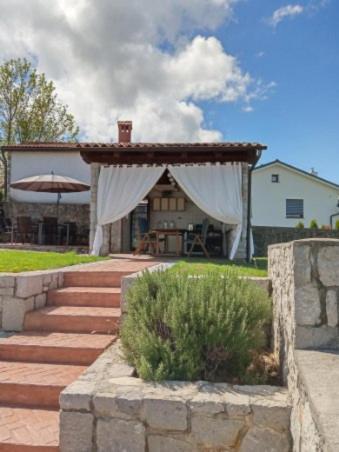 Castle House Rooms, Swimming Pool & Sauna & Tennis Court & Wine Cellar Sežana Exterior foto